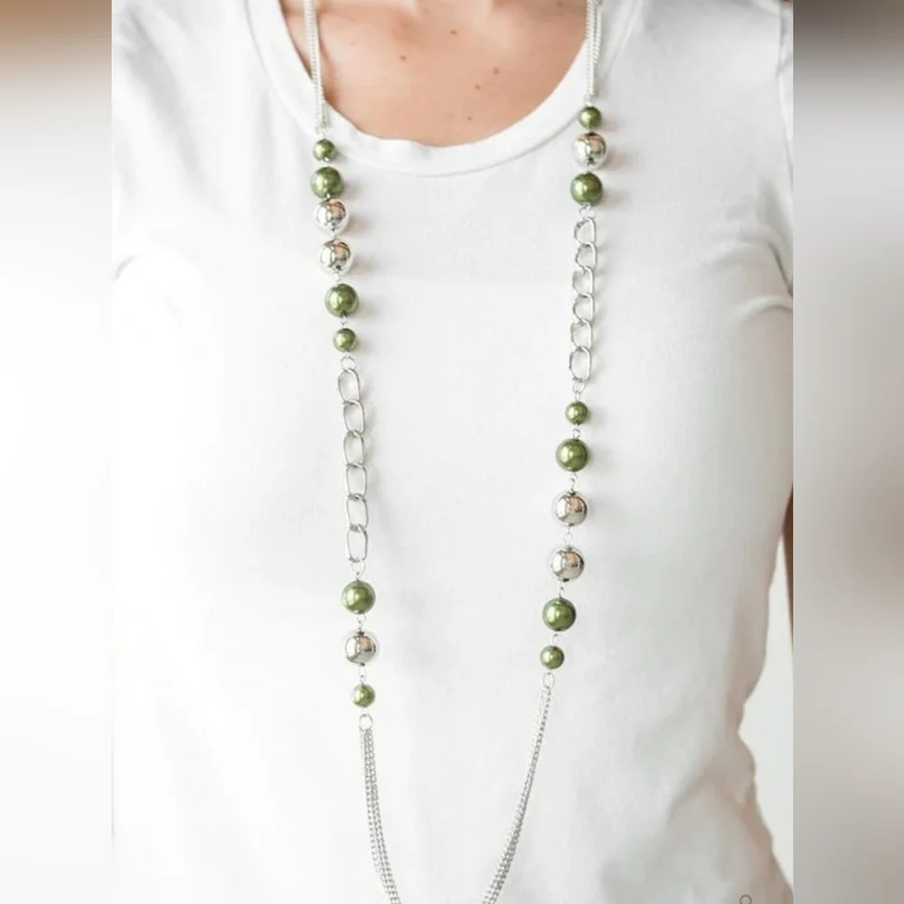 Paparazzi Uptown Talker Green Necklace